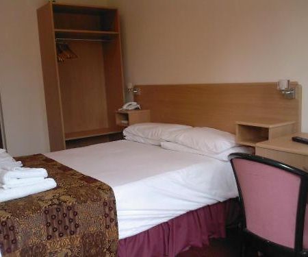 Heath Lodge Hotel Nr Nec Bickenhill Rom bilde